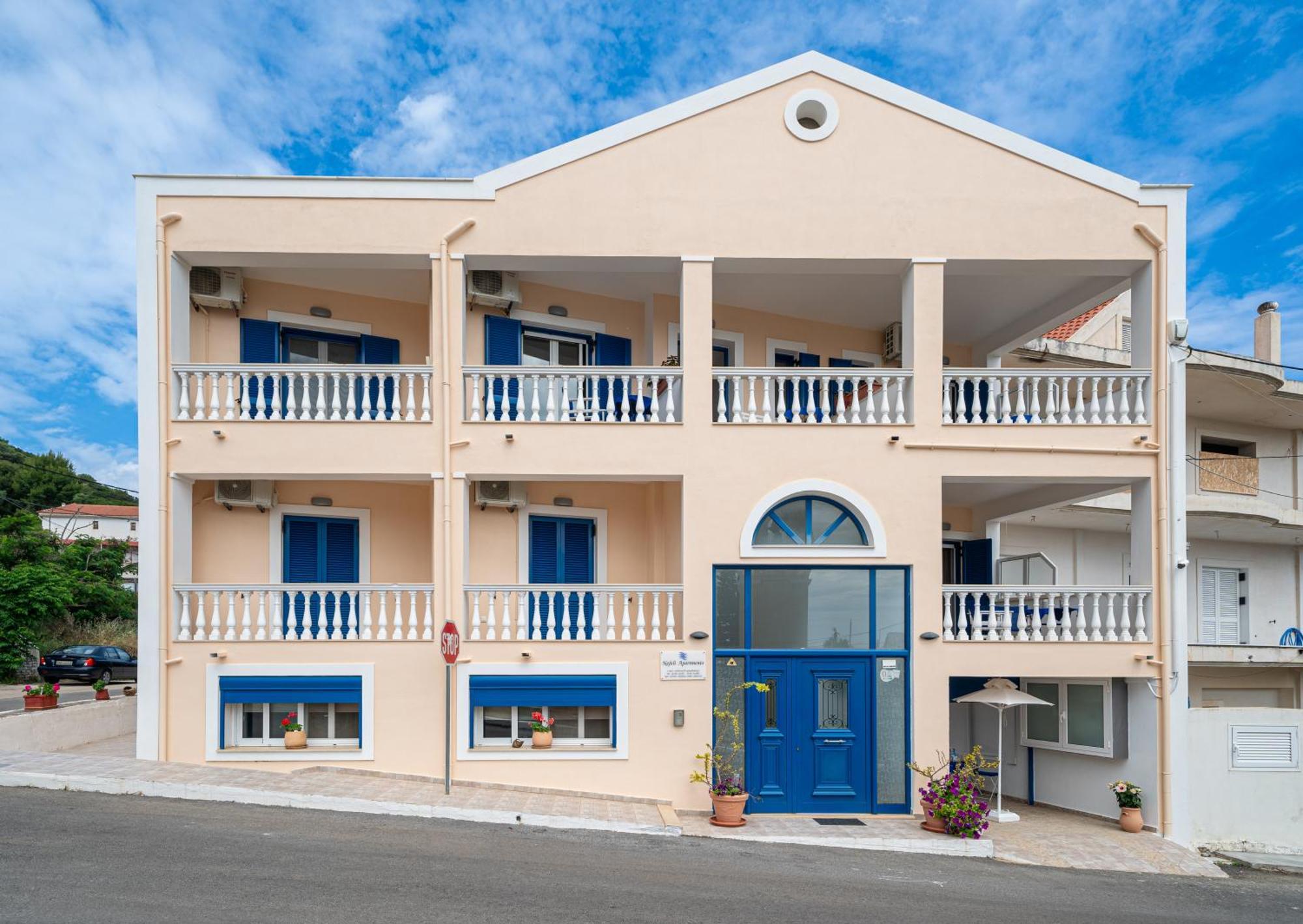 Nefeli Apartments Αγία Ευφημία Εξωτερικό φωτογραφία