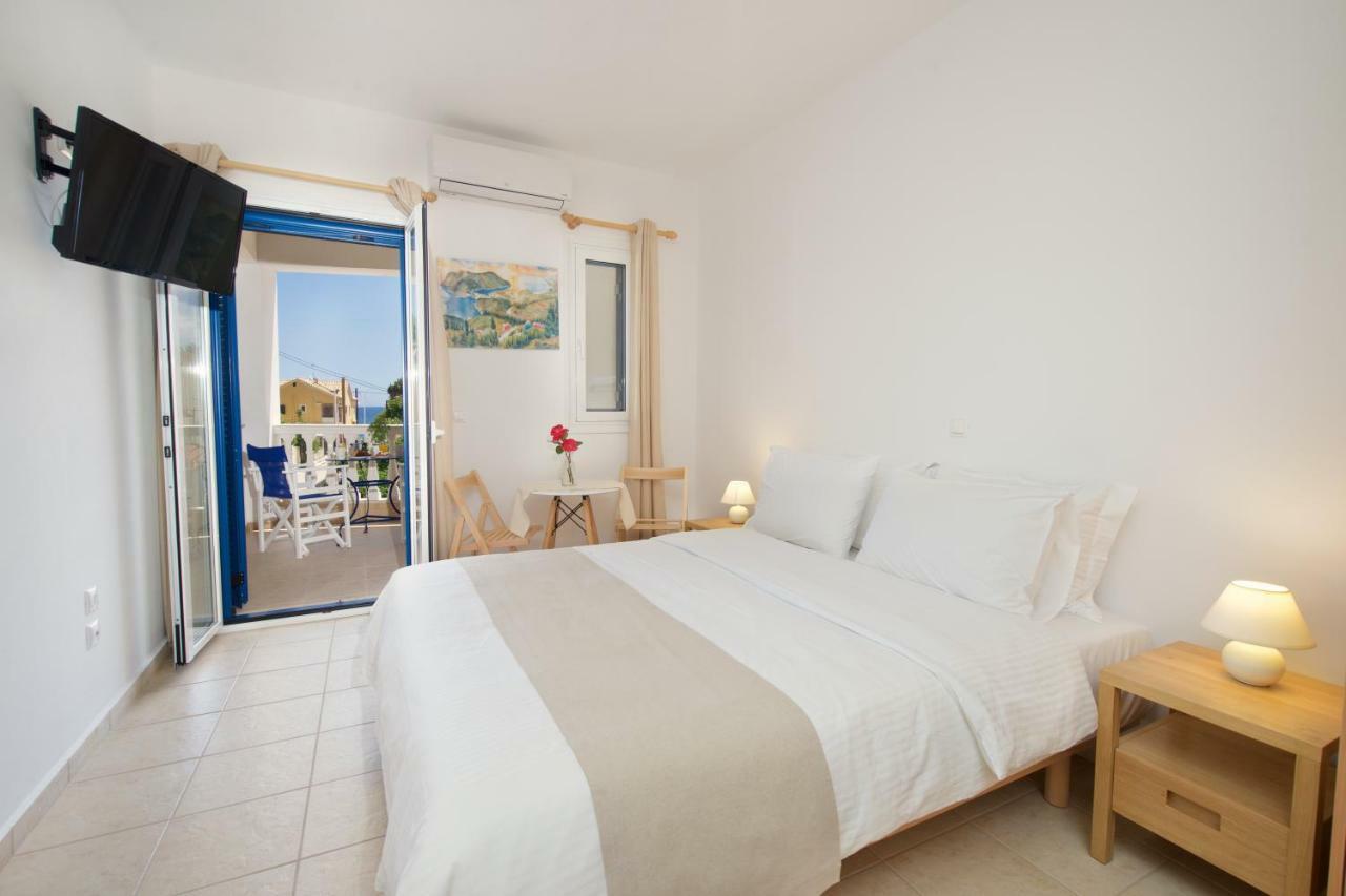 Nefeli Apartments Αγία Ευφημία Εξωτερικό φωτογραφία
